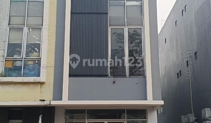 Sell Fast Ready-to-Use Glaze Shop House Gading Serpong