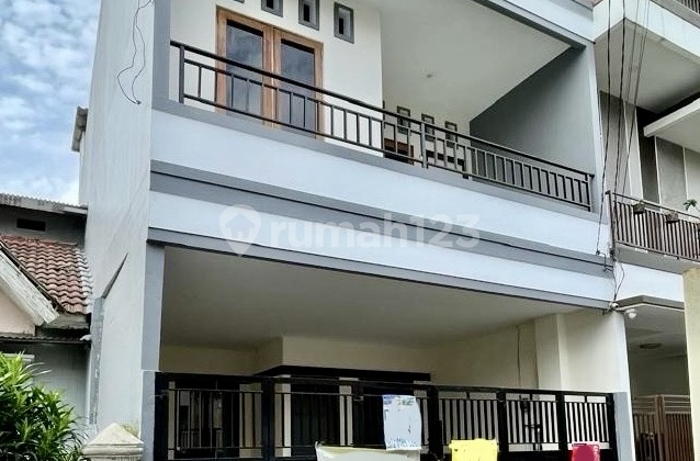 Ready-to-Occupy House in Catalina Cluster Gading Serpong