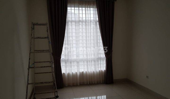 Dijual Rumah Exclusive Sunrise Garden 2