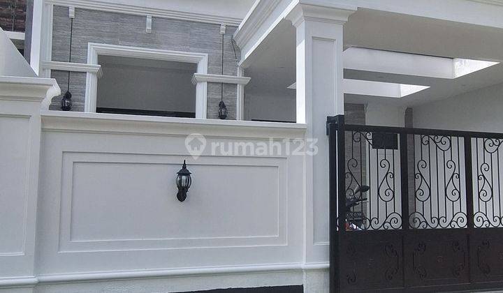 Dijual Rumah Baru Brand New American Classic Depan Taman Di Griya Loka Bsd  1