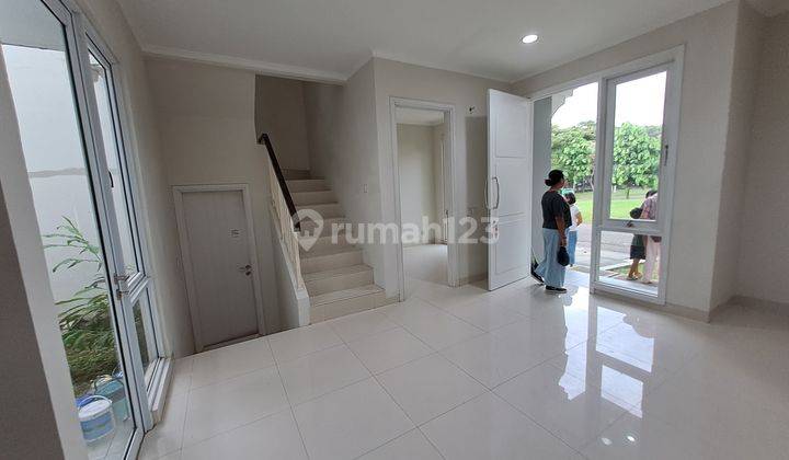 Disewakan Rumah 2 Lantai Eminent Vivacia Bsd City 2