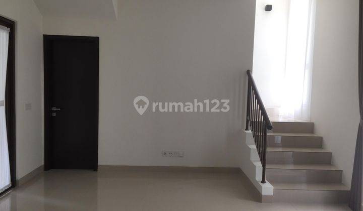 Disewakan Rumah 2 Lantai Aure Bsd 2