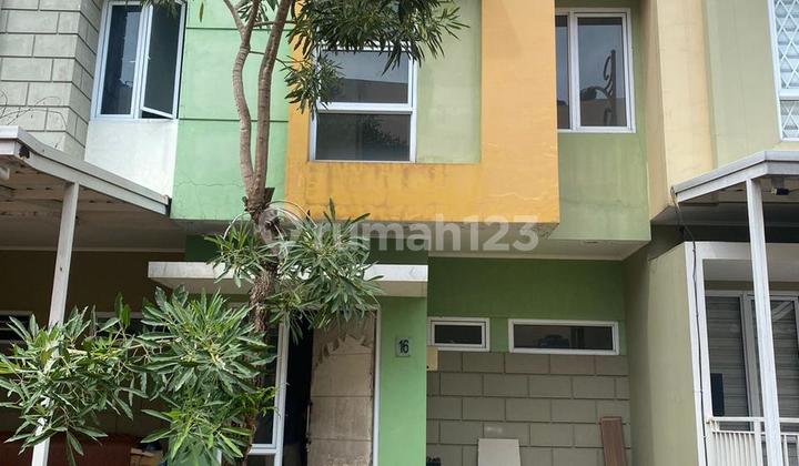 Loss Sale 2-Story House in Arcadia Village, Gading Serpong