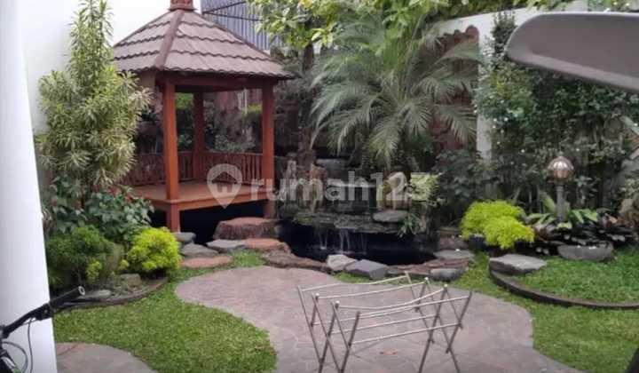 Rumah Mewah di Villa Melati Mas Rumah Mewah di Villa Melati Mas
