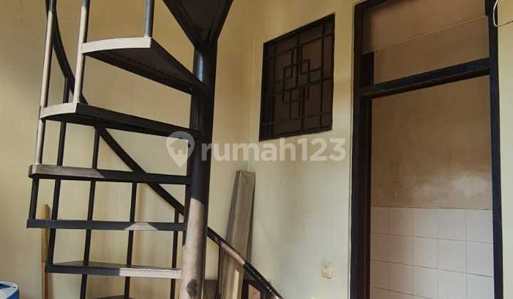 Dijual Rumah Luas di Banjar Wijaya 2