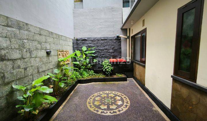 Rumah 4 BR di Karangsari Denpasar 1