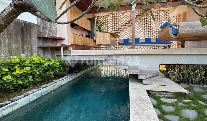 Tropical Modern Villa In Pererenan