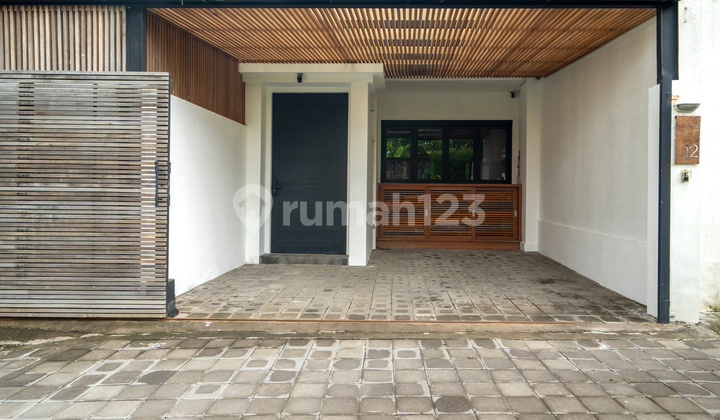 Modern Smart Villa 3 BR In Canggu