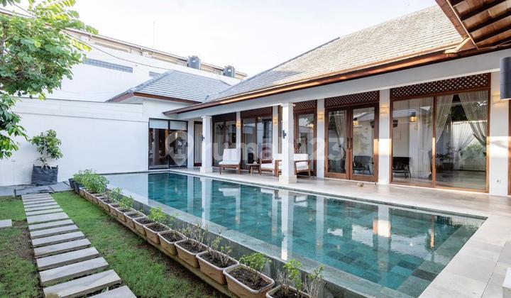 Exclusive Villa with a Strategic Location in Canggu