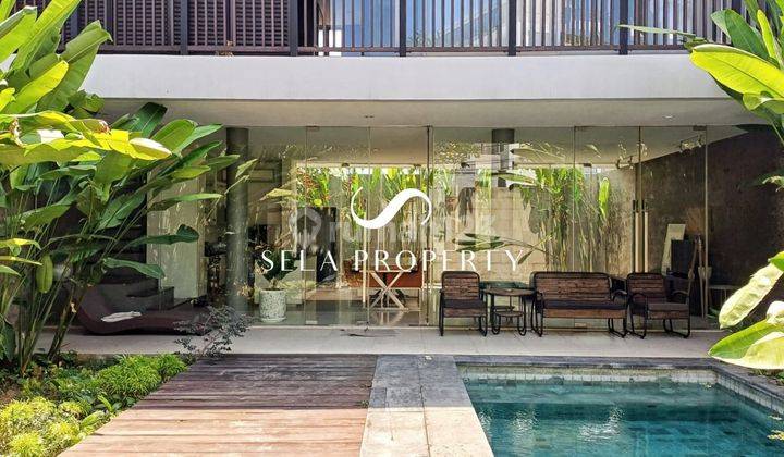 Contemporer Villa 3 BR In Berawa Canggu 1