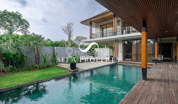 Luxury Modern Tropical Villa In Jimbaran 2