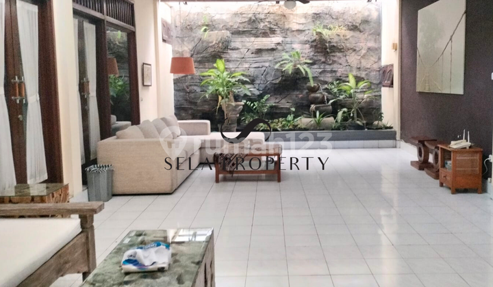 Rumah Keluarga Luas di Kawasan Renon yang Strategis Rumah Keluarga Luas di Kawasan Renon yang Strategis