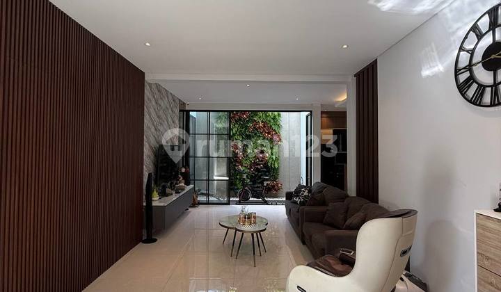 Rumah Mewah Bergaya Villa di Benoa 2