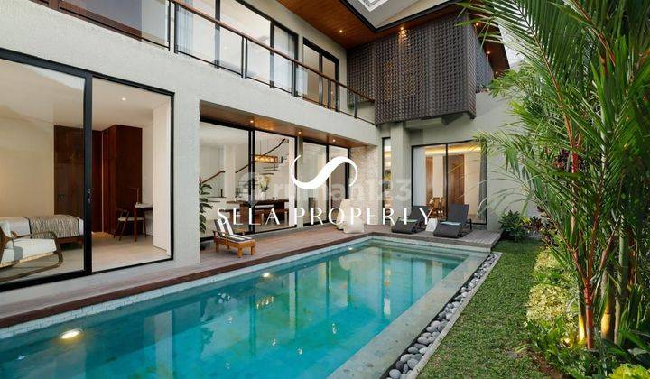 Luxury Contemporer Villa 4 BR In Kerobokan 1