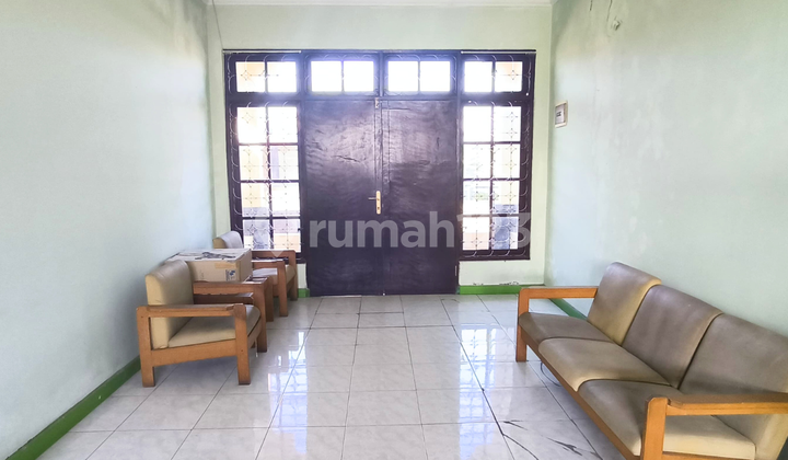 Rumah 4 Kamar Tidur di Denpasar 2
