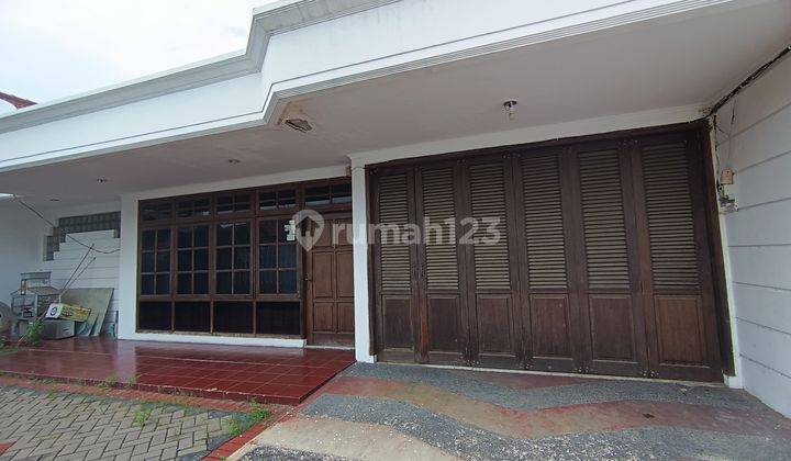 Rumah Nyaman Strategis di Pasuruan 2