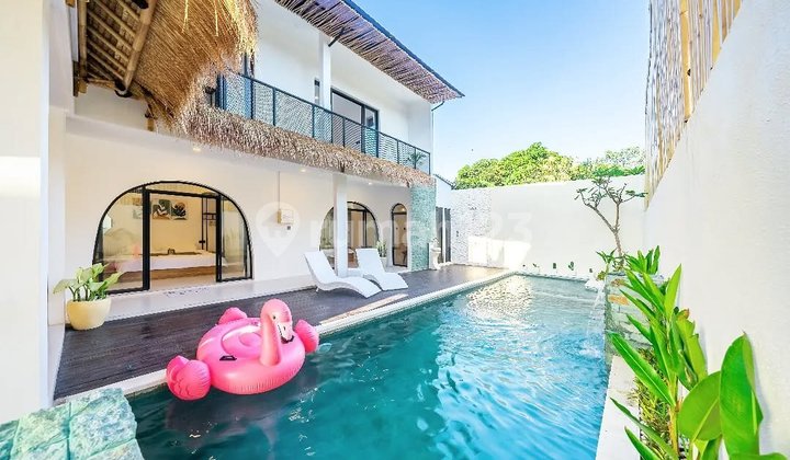 Modern Tropical Villa 4 BR with Private Pool in Jimbaran Modern Tropical Villa 4 BR with Private Pool in Jimbaran