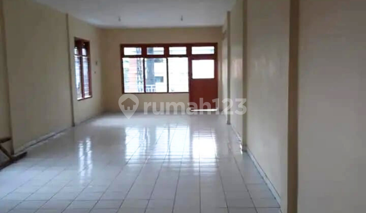 Ruko 4 Lantai di Kuta