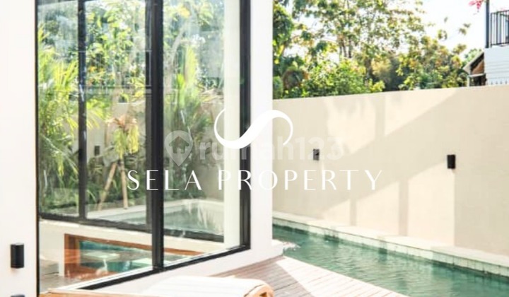 Elegant Modern Villa with High Ceilings in Jimbaran Elegant Modern Villa with High Ceilings in Jimbaran