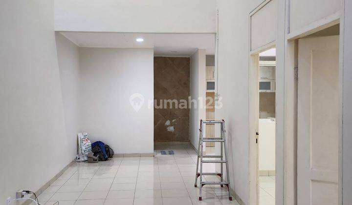 Disewakan Cepat Rumah Baru Selesai Renov Rapih Dan Bersih Bebas Banjir , Citra 3 , Jakarta Barat 2