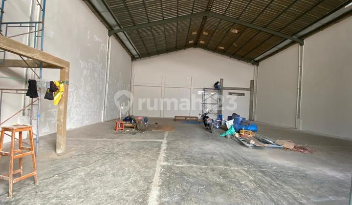Disewakan cepat gudang siap pakai dalam kawasan Kosambi Permai