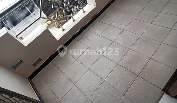 Dijual Cepat Rumah di Taman Palem Lestari 2