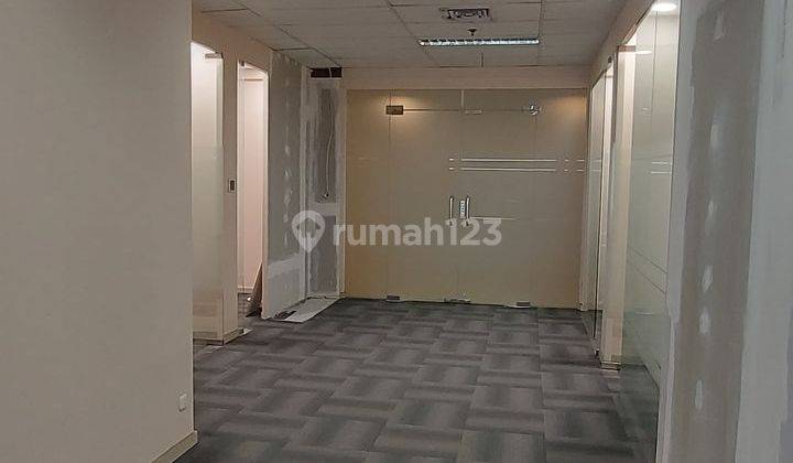 Disewakan Ruang Kerja Luas 500M2 Gedung Apl Tower Central Park  2