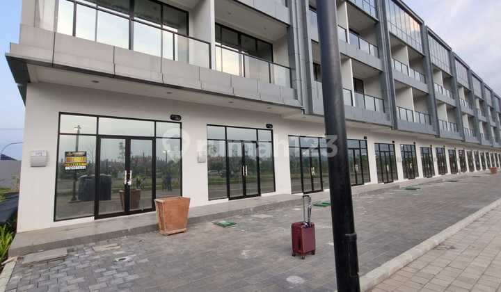 For Rent: 3-Storey Shop House Sudirman, Mega Kuningan Complex, PIK 2, Corner Position For Rent: 3-Storey Shop House Sudirman, Mega Kuningan Complex, PIK 2, Corner Position