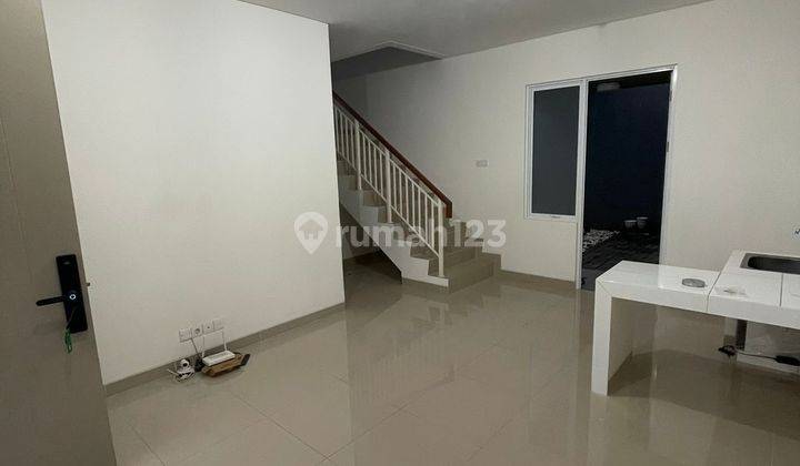 Rumah 2 Lantai di Cluster Nara, Gading Serpong, Tangerang 2