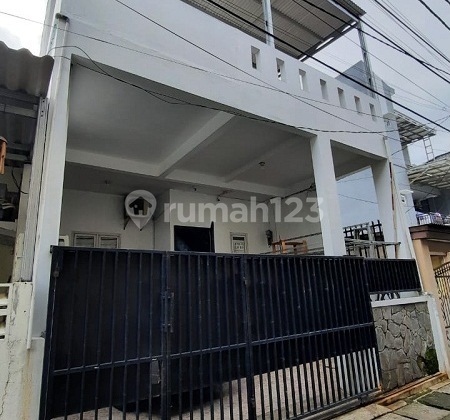 Dijual murah rumah di JL. Kecak - kelapa Gading Jakarta 