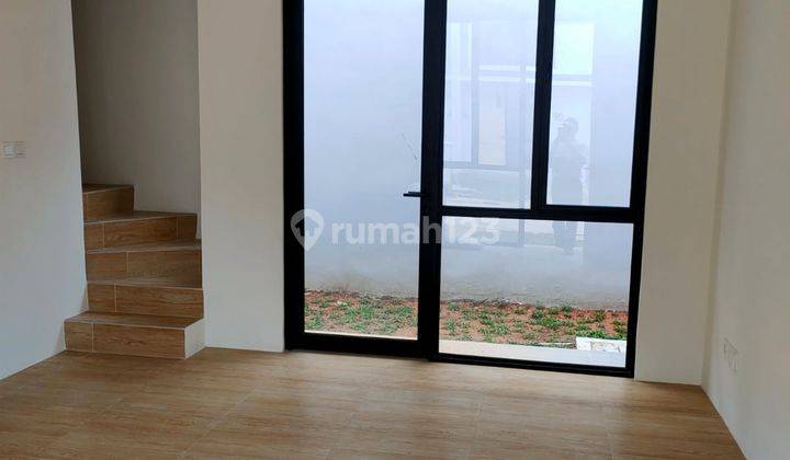 Disewakan rumah hunian di Cendana icon Lippo karawaci Tangerang 2