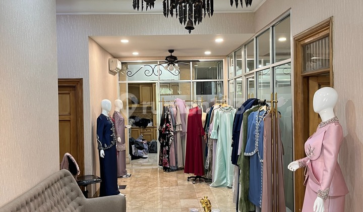 1.5-Story House, Move-In Ready, Freehold Title, Pejaten 2