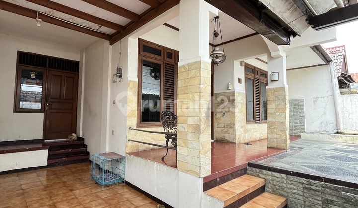 Rumah Siap Huni 2 lantai LT 170, LB 200 di Cinere 1