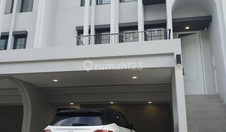 Rumah Baru 3 Lantai Full Furnish Bisa Kpr di Aether Greenwich Bsd 1