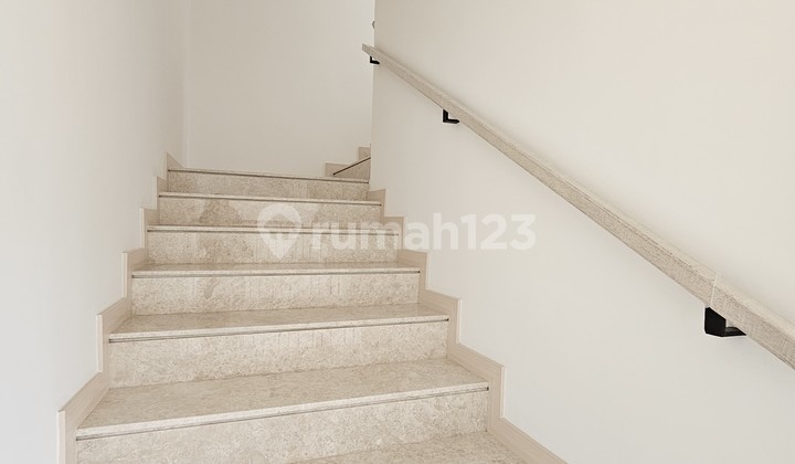 Brand New House in Elite Area Navapark BSD 3 Floors Equipped with Luxurious Elevator 2