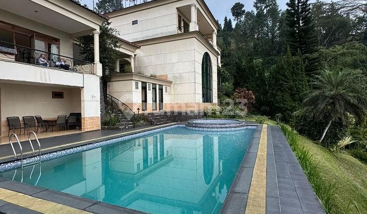 Dijual Cepat Villa View Cantik Gunung Pangrango di Megamendung Bogor