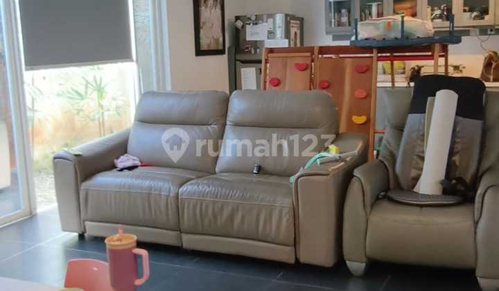 Dijual Rumah Mewah Nyaman di Phg Gading Serpong Kondisi Semifurnish