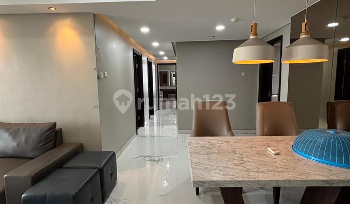 Disewakan Apartemen mewah 3 BR Dijakarta Pusat 2