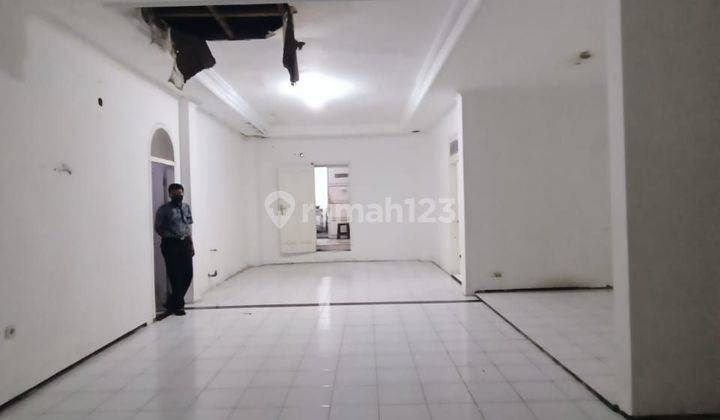 Rumah Shm Butuh Renovasi Pinggir Jalan Raya 2