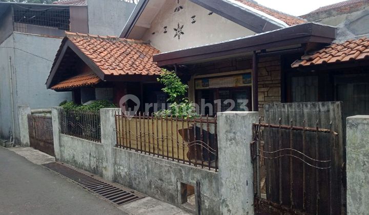 For Sale House in East Tebet Near Jl 2 Mobilmobil 2