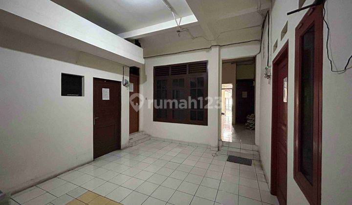 Dijual Kosan Tebet Barat Depan Taman 2