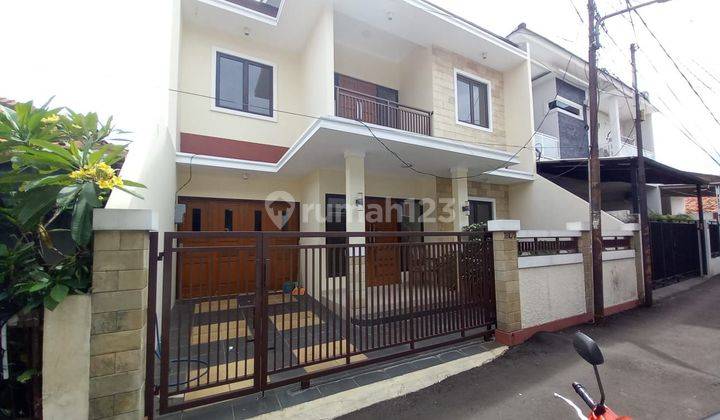 Rumah 2 Lantai Shm Strategis 1