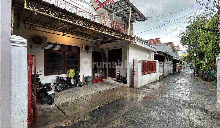 Dijual Kosan Tebet Barat Depan Taman 1