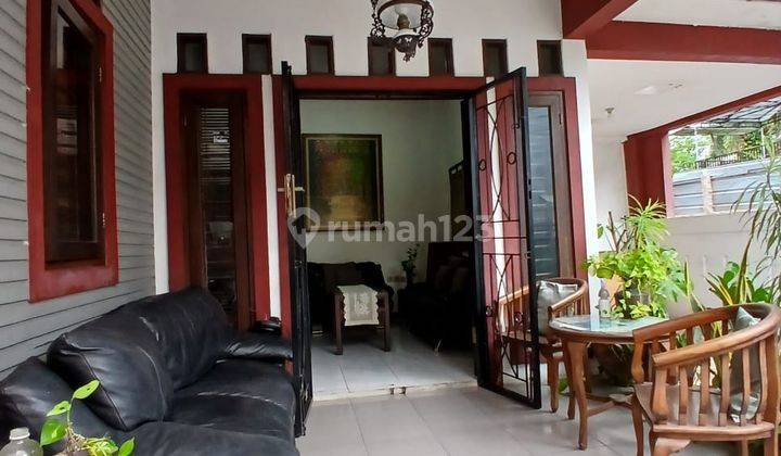 Dijual Rumah Bagus 2 Lantai Area Tebet 2