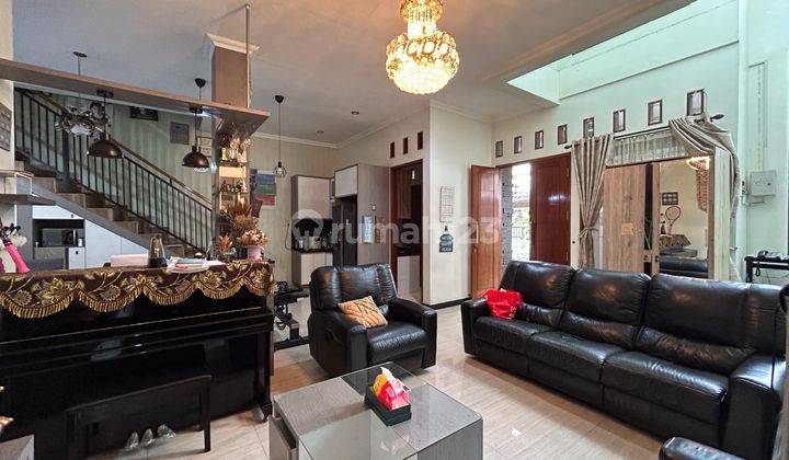 For Sale Otista Jalan 2 Mobil Strategis 1
