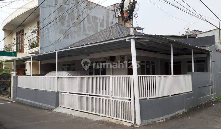 Rumah Sewa Siap Huni Tebet Bisa Buat Kantor Strategis 2