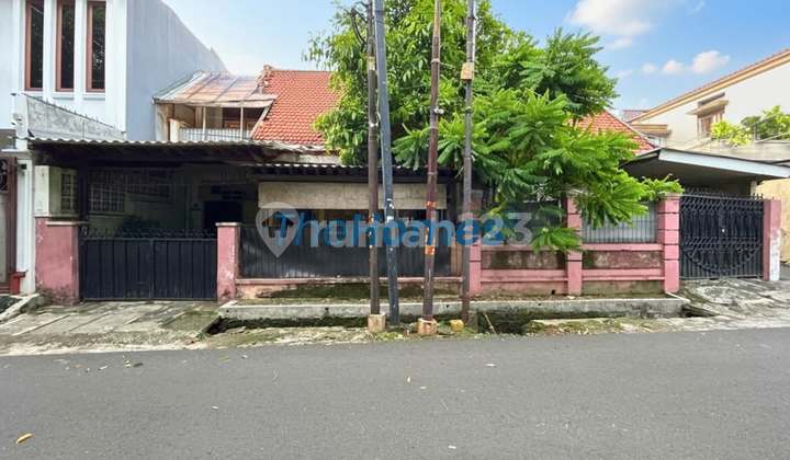 For Sale Access Road for 2 Cars Very Strategic 2