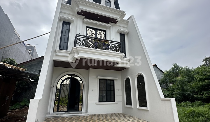 Brand New American Classic Terjangkau Di Dalam Cluster Jagakarsa