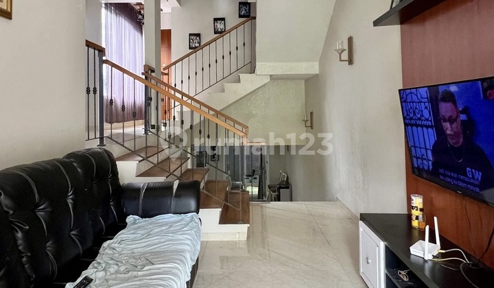 Modern Split Level Siap Huni Bagus Murah 3 Lantai Di Pondok Indah