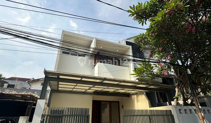 Modern Minimalis Asri di Pondok Indah Dekat Pim 2 1